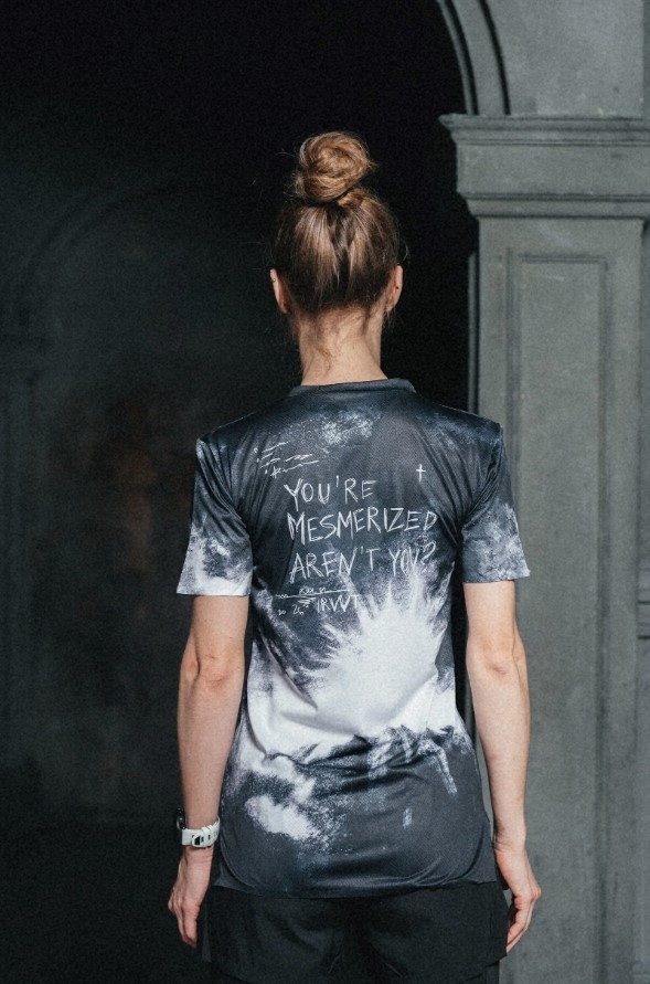Футболка мужская In Run We Trust Echo Void