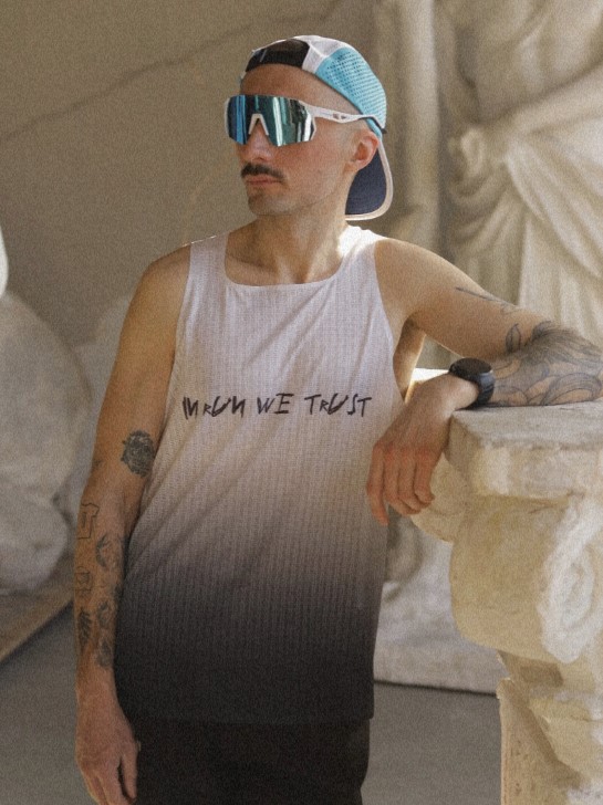 Майка мужская IN RUN WE TRUST Gradient